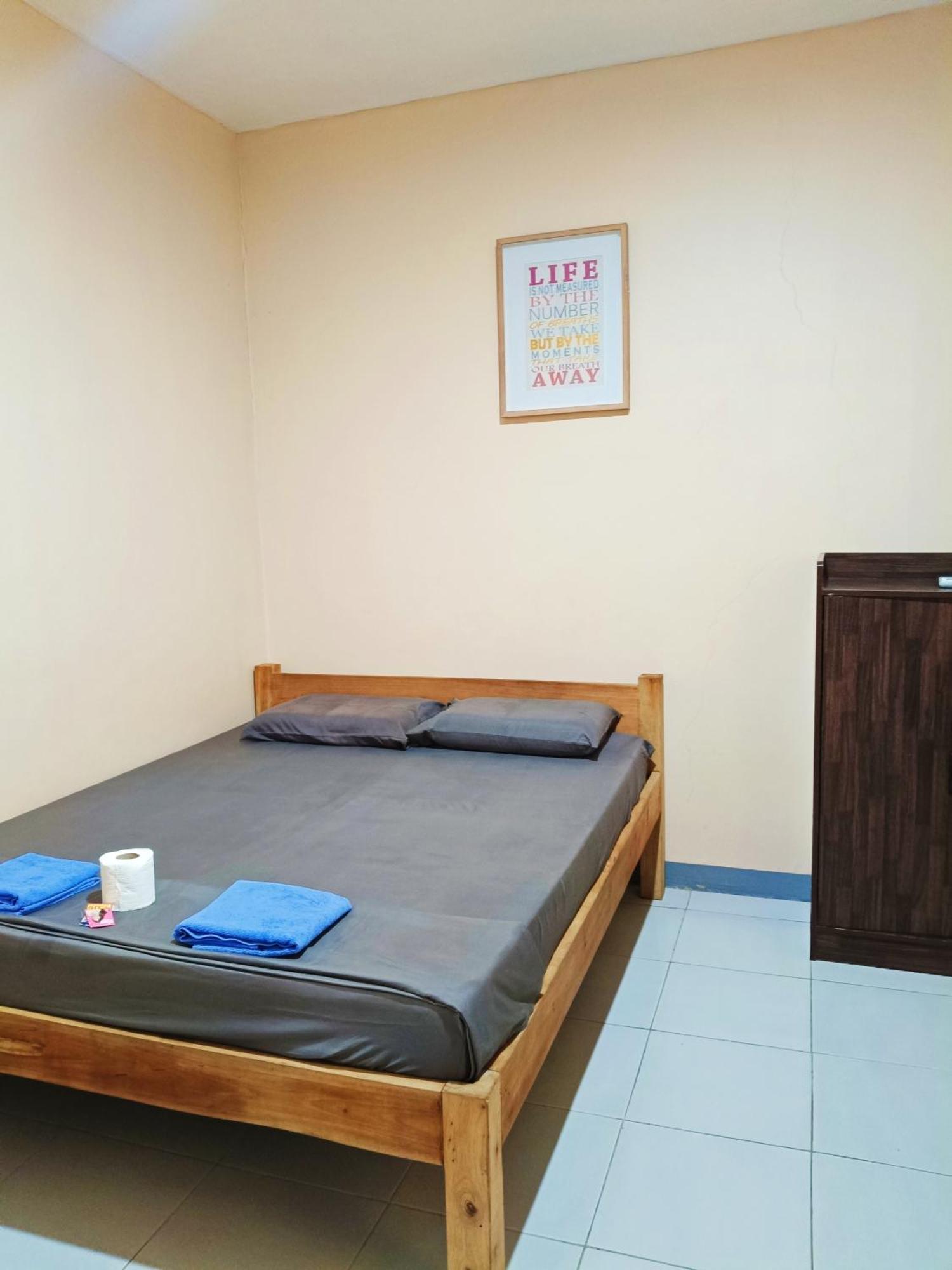 James Homestay Siquijor Pokoj fotografie