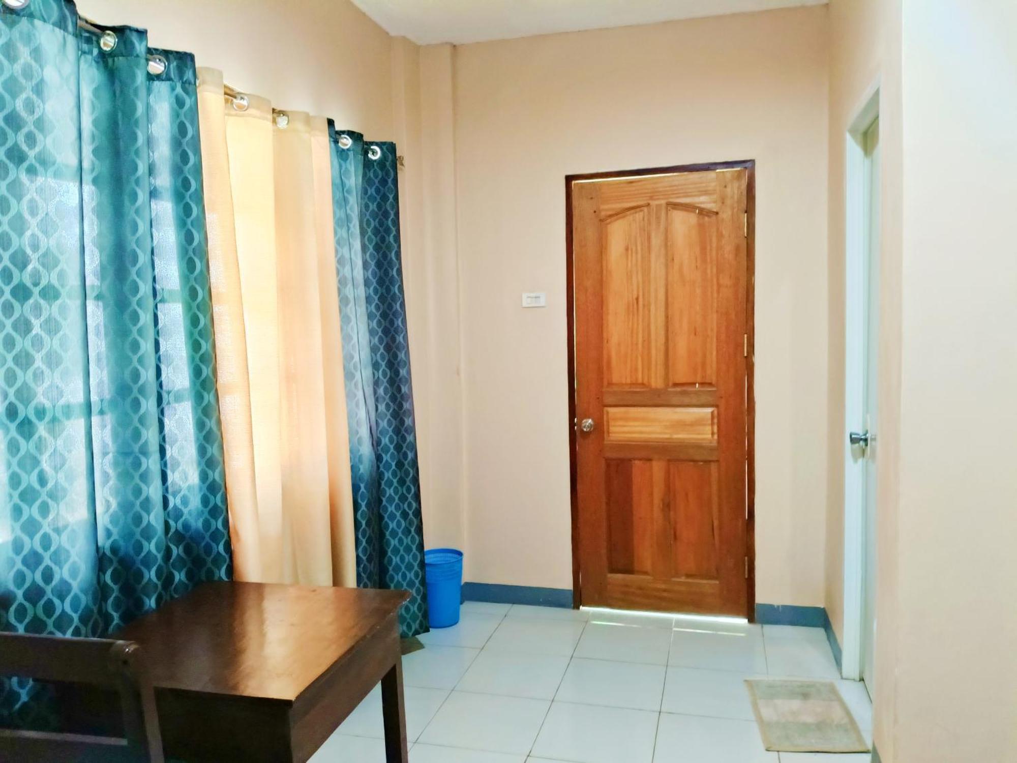 James Homestay Siquijor Pokoj fotografie