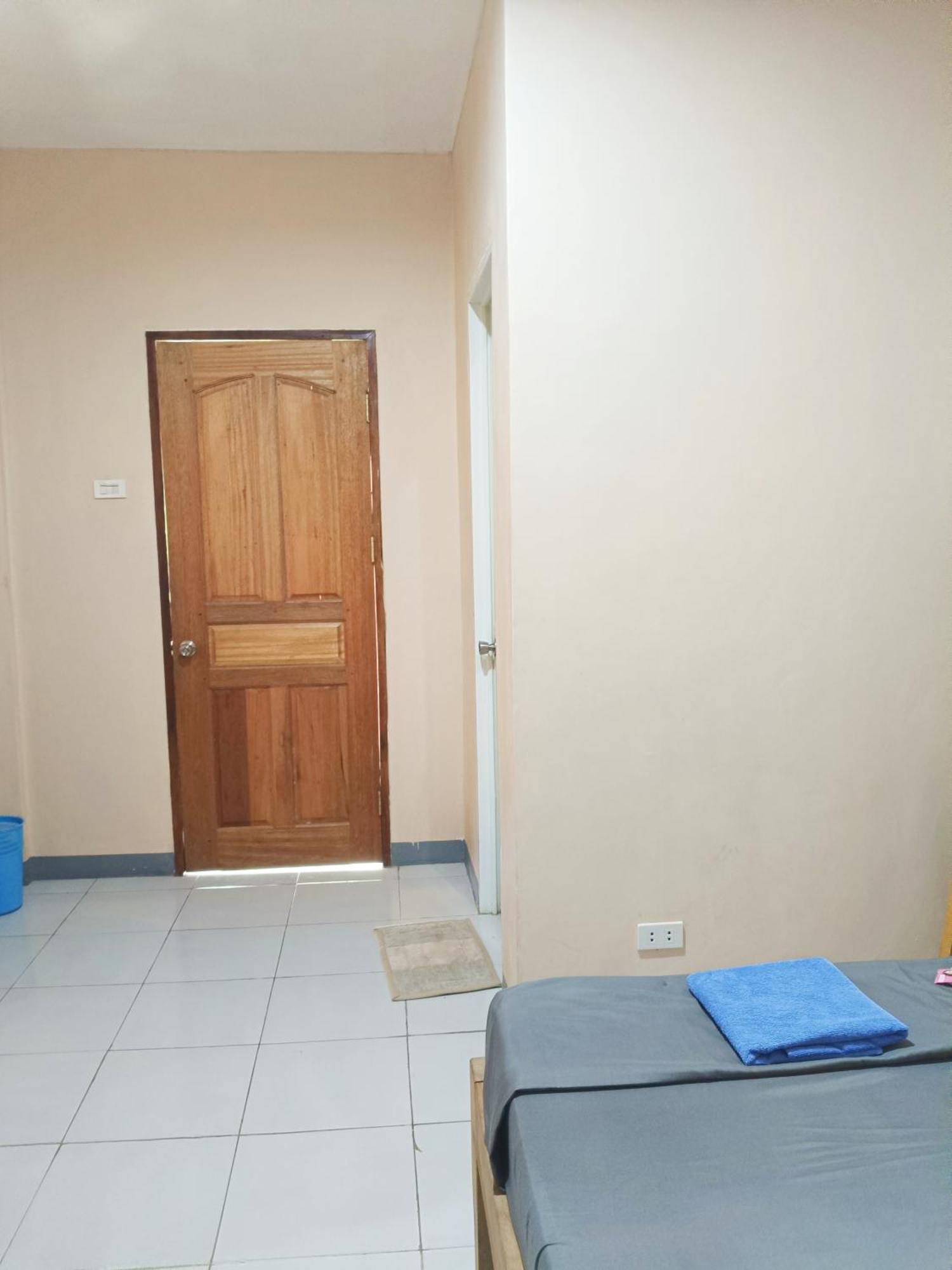 James Homestay Siquijor Pokoj fotografie